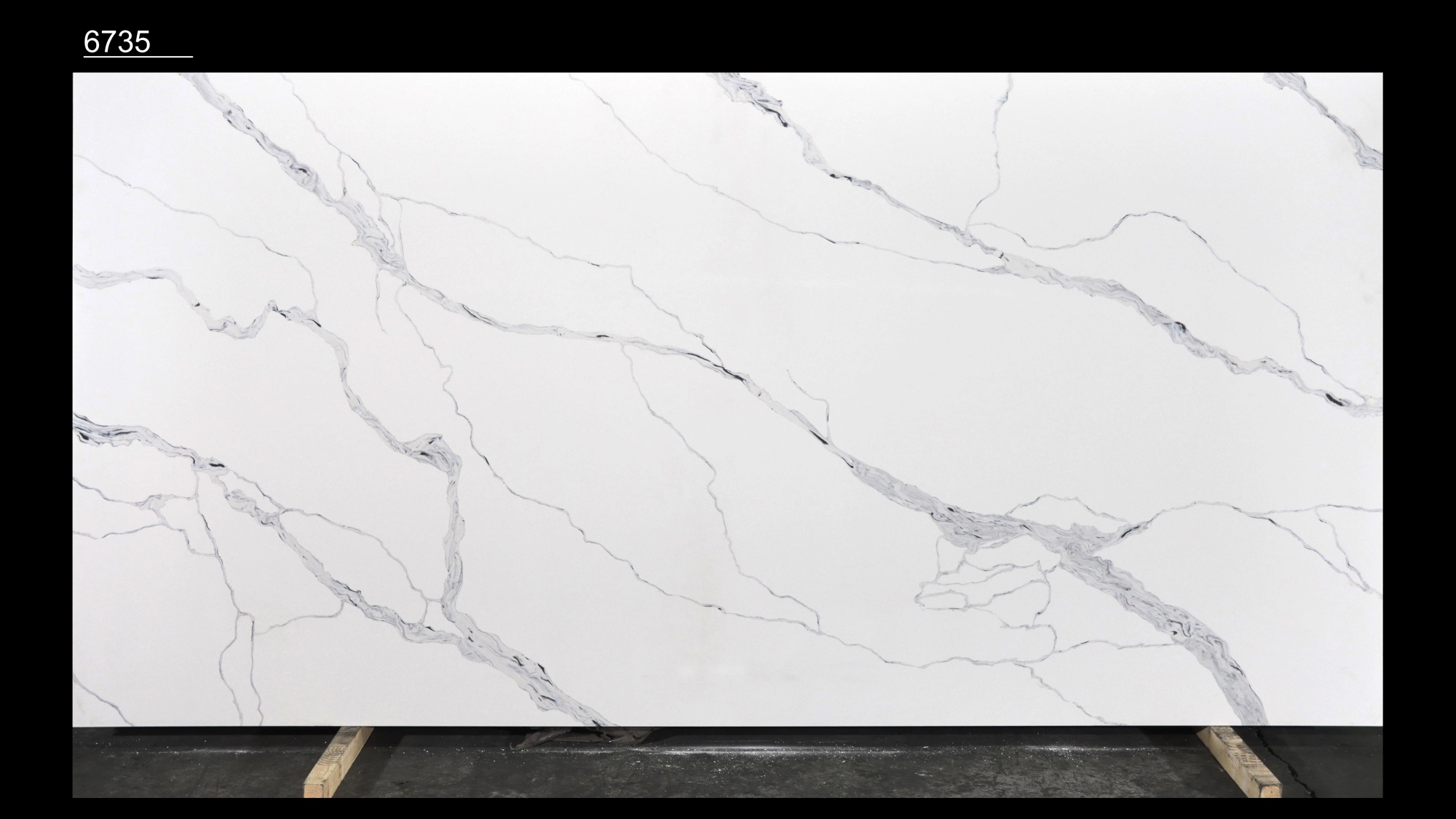Calacatta Quartz Slab GSQ 6735 for Kitchen Countertops & Vanity Tops