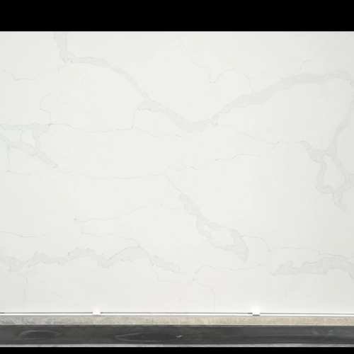Dalle de quartz Calacatta GSQ 6664 pour plans de travail de cuisine et plans de toilette